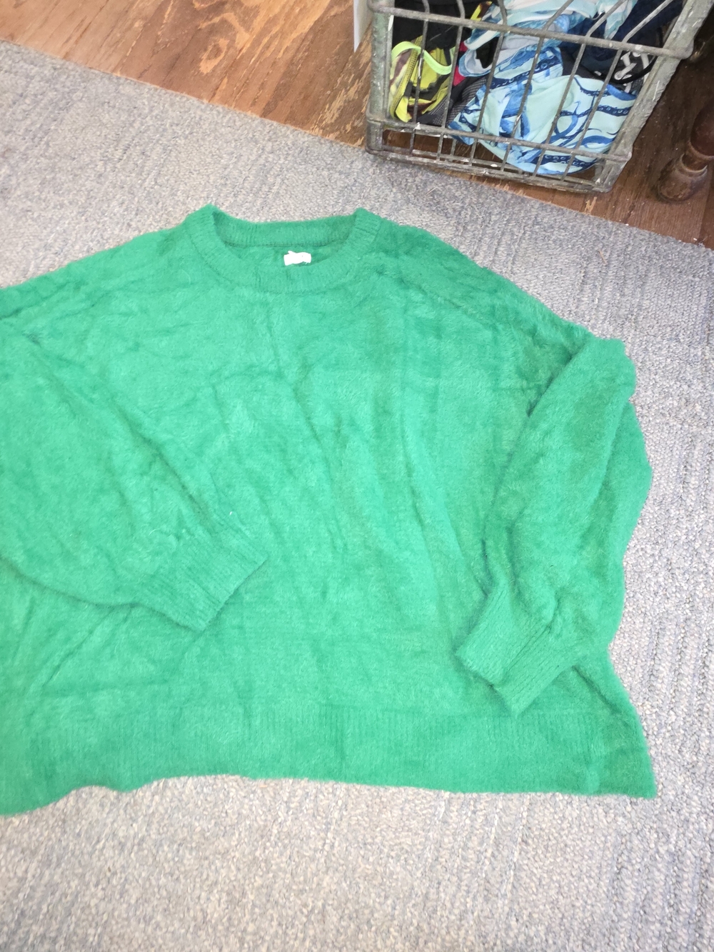 Aerie Emerald Green Fuzzy Crewneck Sweater
